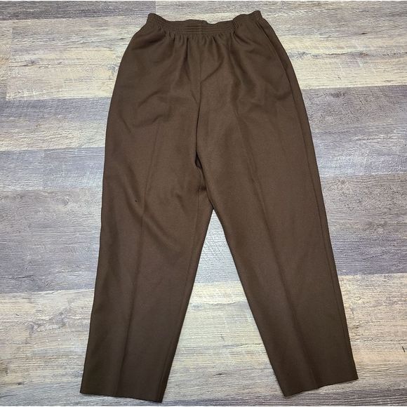 Alfred Dunner Pants - Alfred Dunner Brown Elastic Waist Pull On Pants